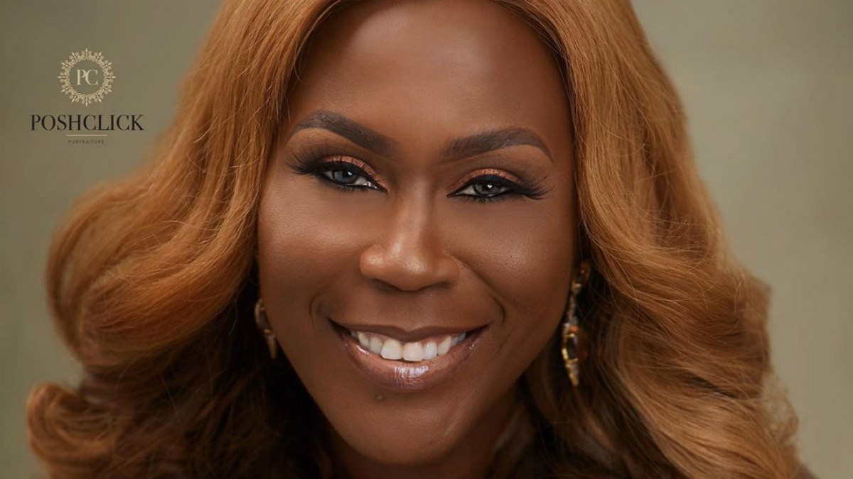 Tara Durotoye shares photo of first makeup job