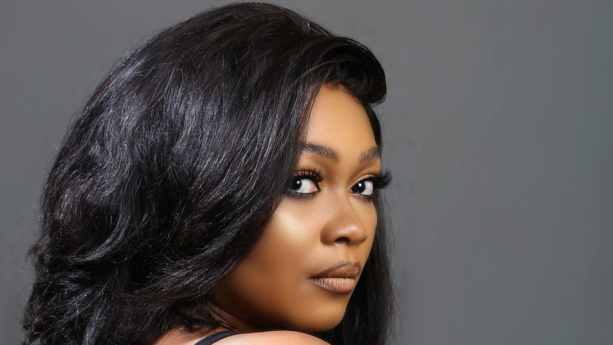 Actress Tana Adelana loses dad - QED.NG