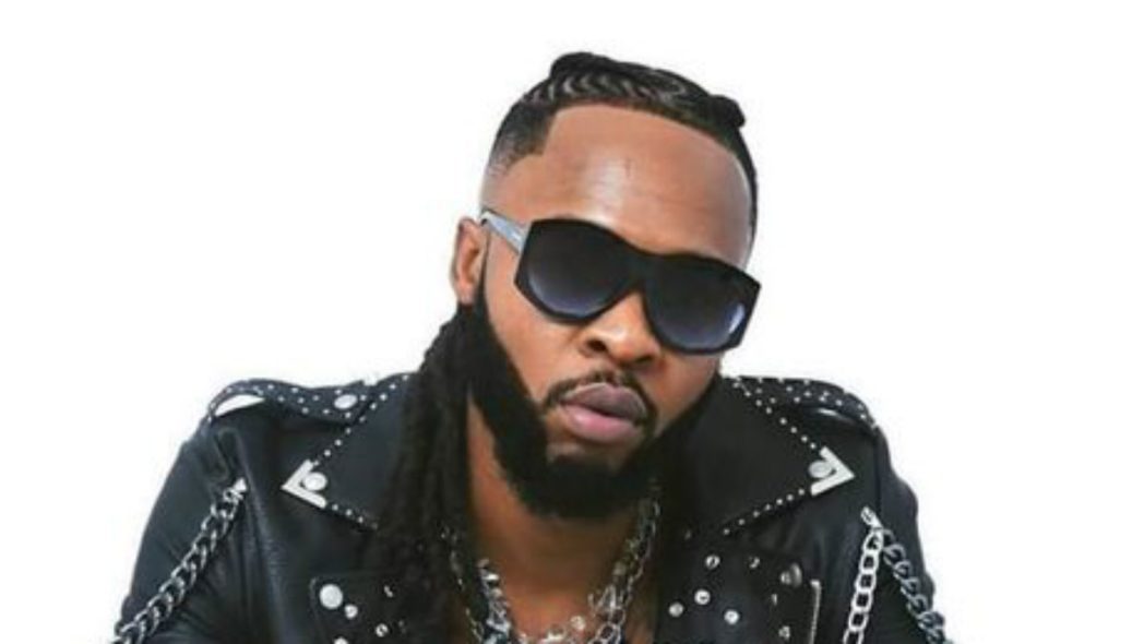 Masquerade joins Flavour on stage at 15th Headies Awards in US - QED.NG